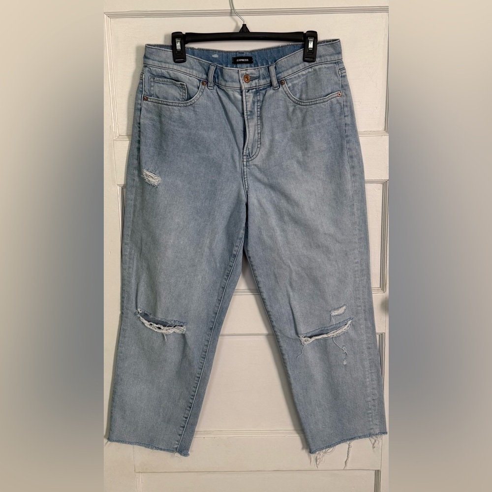 Express Super High Rise Mom Jean